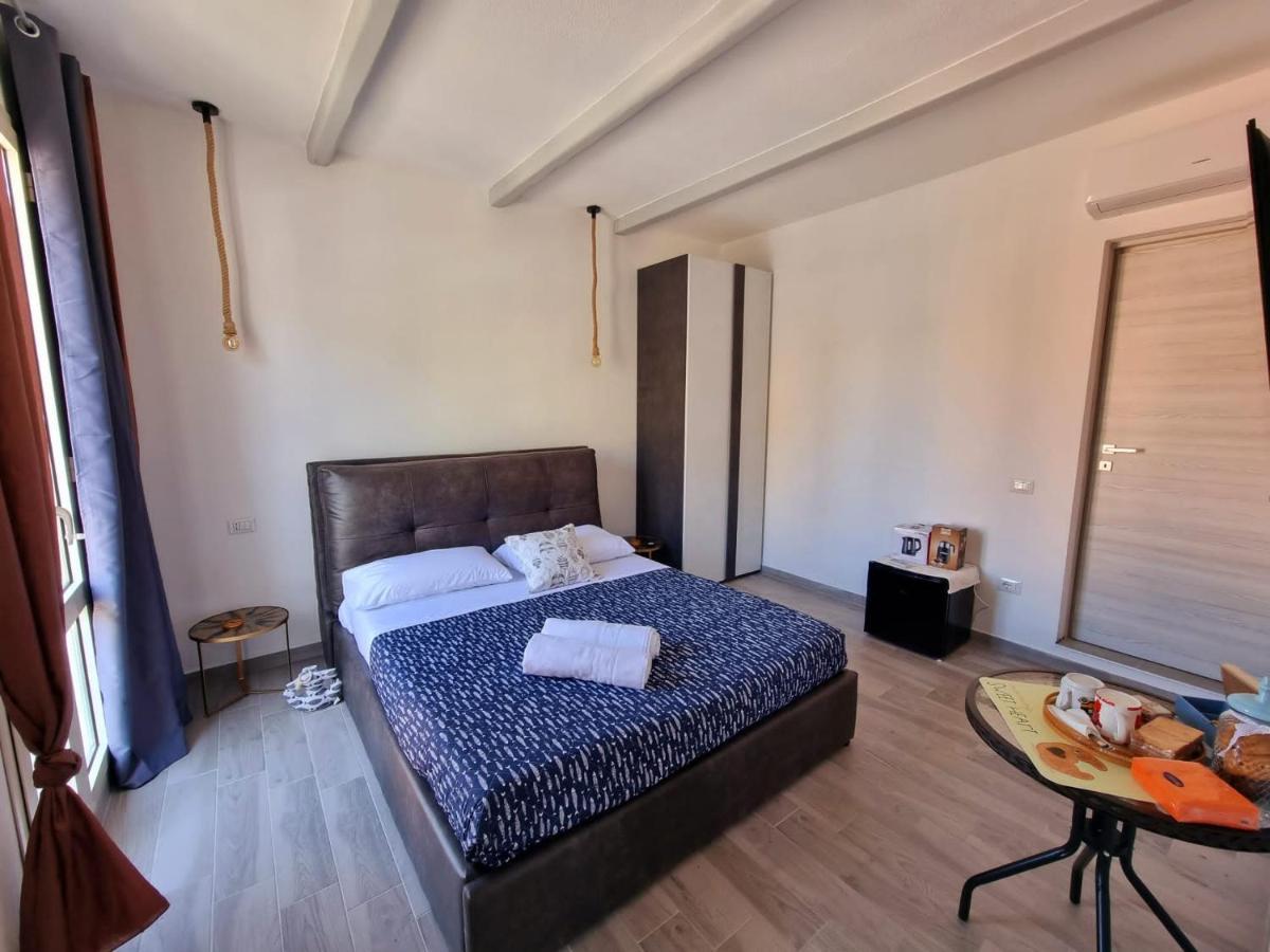 Suite Cornelia Santa Teresa Gallura Exterior foto